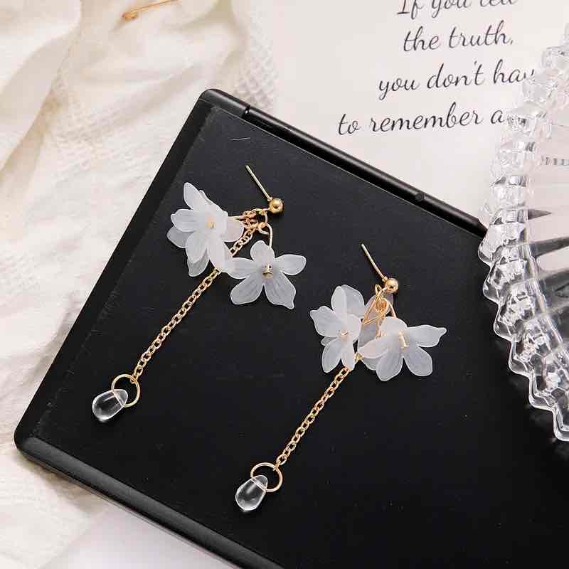 Image of an earring - Korean Earrings - Premium Nature Inspired Series by Zuzus Trove