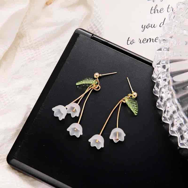 Image of an earring - Korean Earrings - Premium Nature Inspired Series by Zuzus Trove