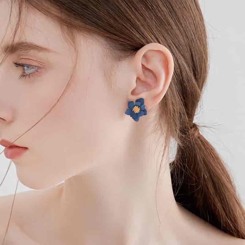 Image of an earring - Simple Flower Studs by Zuzus Trove