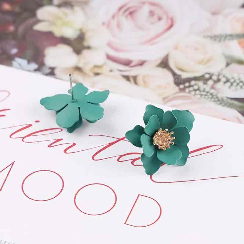 Image of an earring - Simple Flower Studs by Zuzus Trove